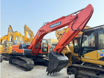 Crawler excavator DOOSAN DX225