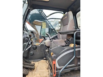 Crawler excavator HYUNDAI 220LC-9S: picture 4