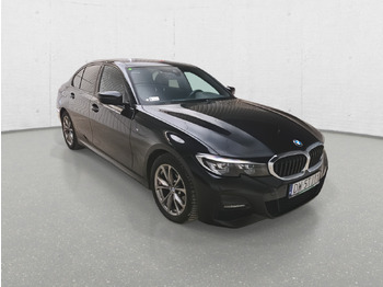 Car BMW 320D XDRIVE SEDAN: picture 2