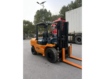 Diesel forklift Used Toyota FD50 Diesel forklift: picture 5