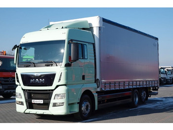 Curtainsider truck MAN TGX 26.440