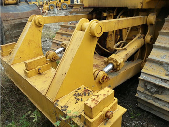 Bulldozer Caterpillar CAT D6H: picture 3