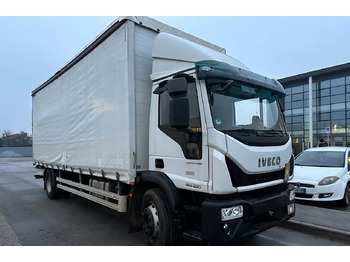 Curtainsider truck IVECO