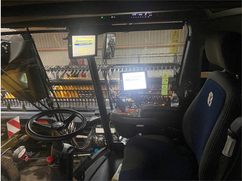 Combine harvester New Holland CR9.90 ST.V EU AMEA: picture 5 Combine harvester New Holland CR9.90 ST.V EU AMEA: picture 5