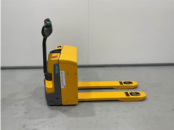 Pallet truck JUNGHEINRICH EJE