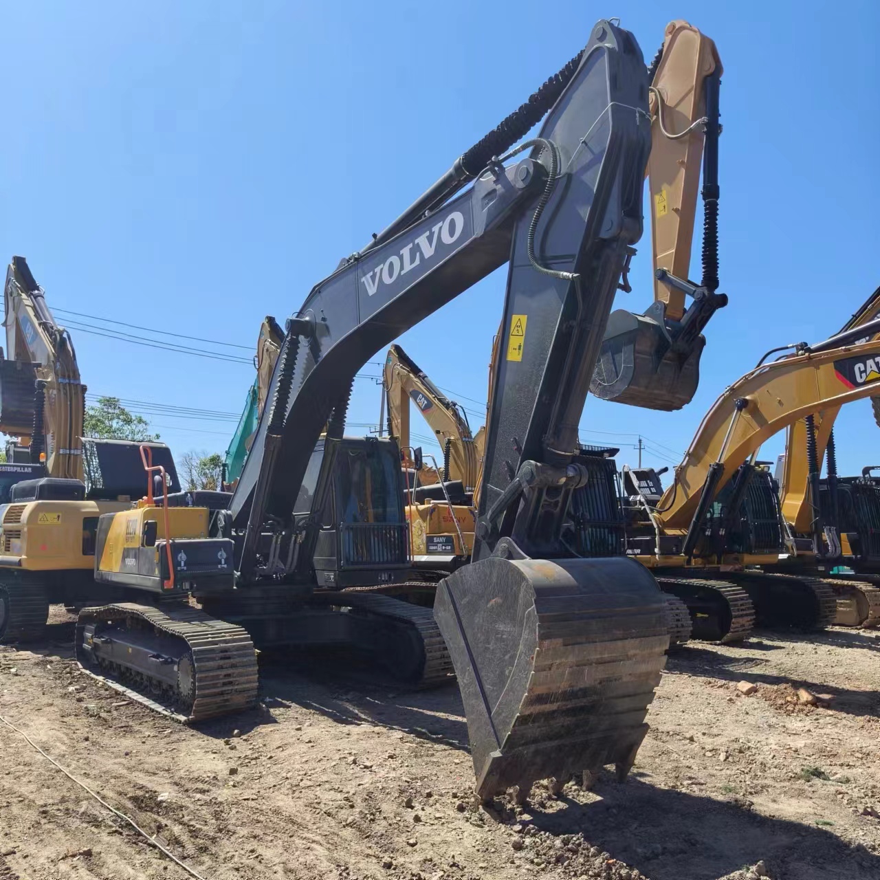 Crawler excavator VOLVO EC290