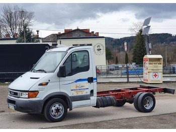 Cab chassis truck IVECO Daily 35c12