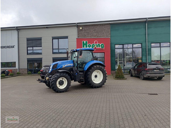 Farm tractor NEW HOLLAND T7