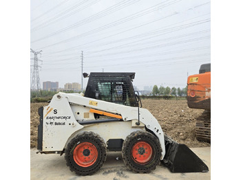 Skid steer loader Bobcat S16: picture 2