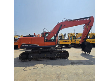 Crawler excavator Doosan DX225: picture 3