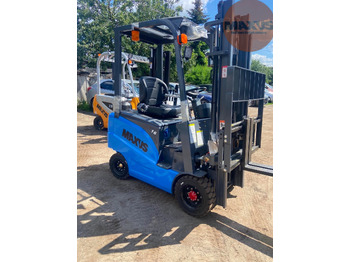 Electric forklift