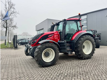 Farm tractor VALTRA T144