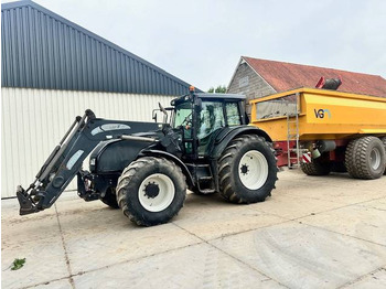 Farm tractor VALTRA T151