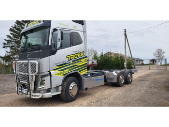 Cab chassis truck VOLVO FH16 750