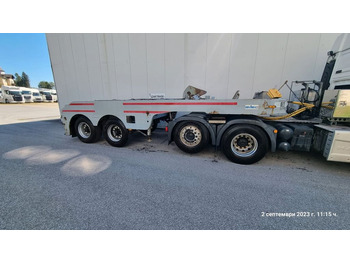 Silo semi-trailer