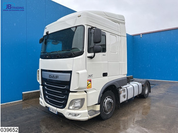 Tractor unit DAF XF 460