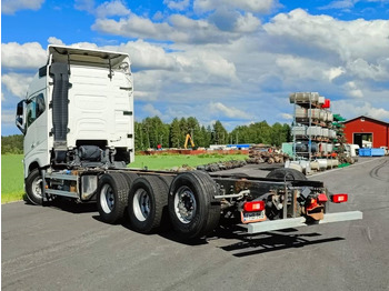 Cab chassis truck Volvo FH 16: picture 4