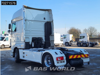 Tractor unit DAF XF 530 4X2 SSC Retarder 2x Tanks Standklima Leather Alcoa's: picture 3