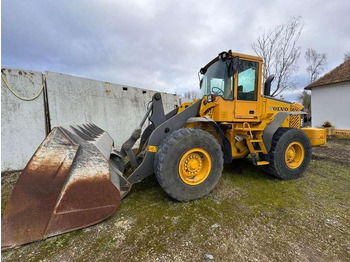 Wheel loader VOLVO L90