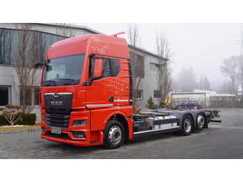 Container transporter/ Swap body truck MAN TGX 26.510