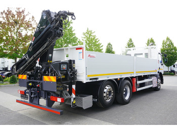 Dropside/ Flatbed truck, Crane truck RENAULT D26 440 WIDE 6×2 E6 Crane HIAB XS111 / PILOT / load. 15t: picture 4