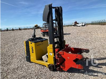 Pallet truck YALE MC10 Electric: picture 4