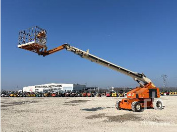 Articulated boom JLG