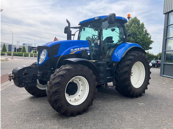 Farm tractor NEW HOLLAND