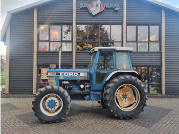 Farm tractor FORD