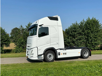 Tractor unit VOLVO FH 500