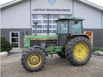 Farm tractor JOHN DEERE 40 Series