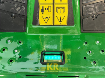 New Garden mower John Deere Z370R ELECTRIC: picture 3 New Garden mower John Deere Z370R ELECTRIC: picture 3