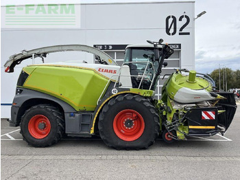 Forage harvester CLAAS Jaguar 970