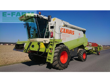 Combine harvester CLAAS Lexion