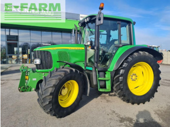 Farm tractor JOHN DEERE 6220