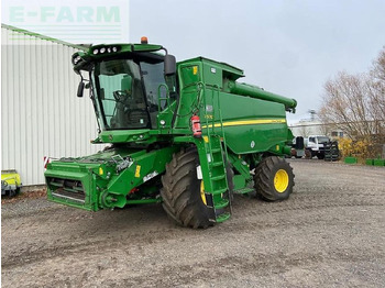 Combine harvester JOHN DEERE T670