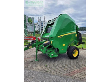 Square baler JOHN DEERE