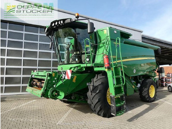 Combine harvester JOHN DEERE W650