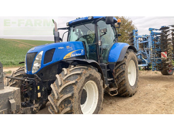 Farm tractor NEW HOLLAND T7050