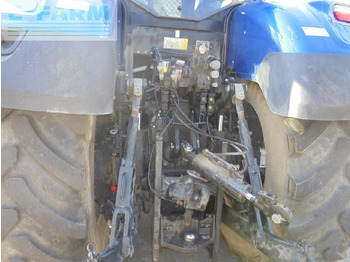 Farm tractor New Holland t7.315: picture 4