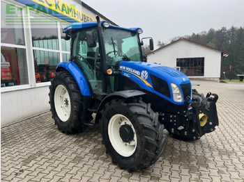 Farm tractor NEW HOLLAND TD5.85