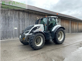 Farm tractor VALTRA T144