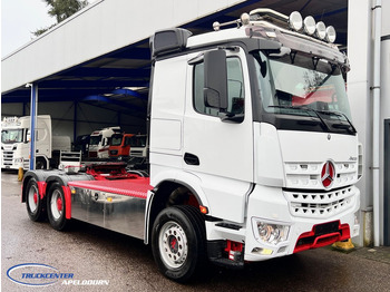 Tractor unit MERCEDES-BENZ Arocs 3351