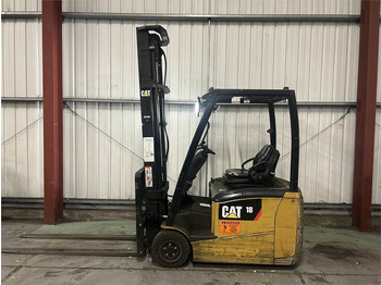 Electric forklift CATERPILLAR EP