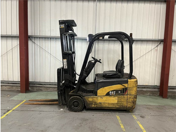 Electric forklift CATERPILLAR EP