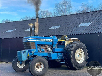 Farm tractor FORD