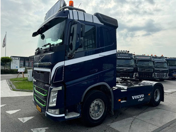 Tractor unit VOLVO FH 460