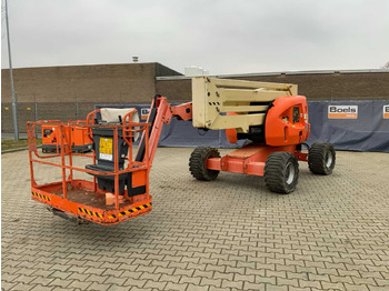 Aerial platform JLG