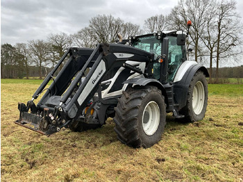 Farm tractor VALTRA T144