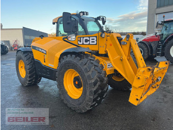 Telescopic handler JCB